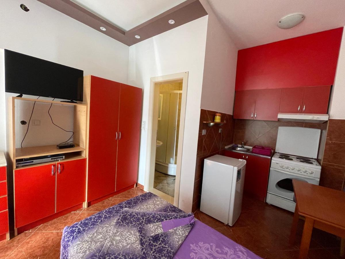 Apartments Zevs Будва Экстерьер фото