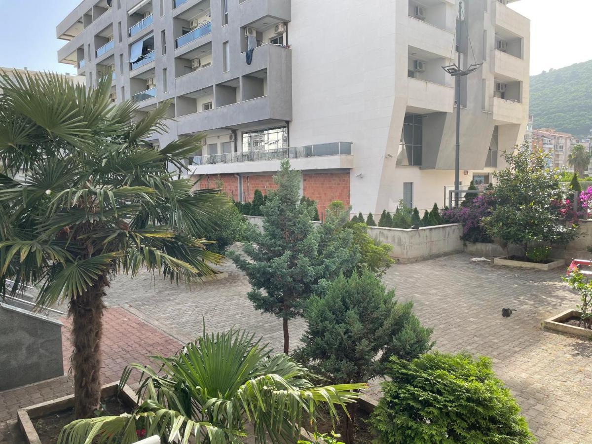Apartments Zevs Будва Экстерьер фото