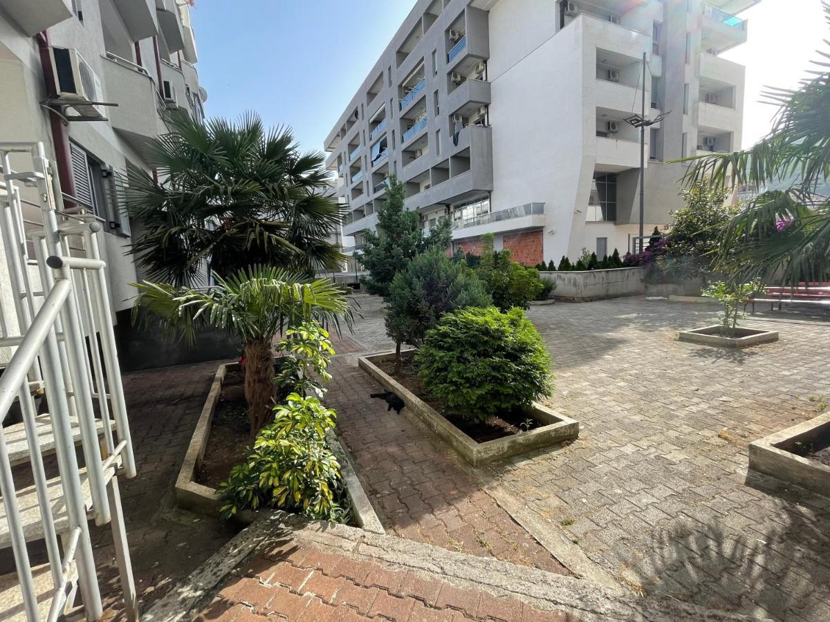 Apartments Zevs Будва Экстерьер фото