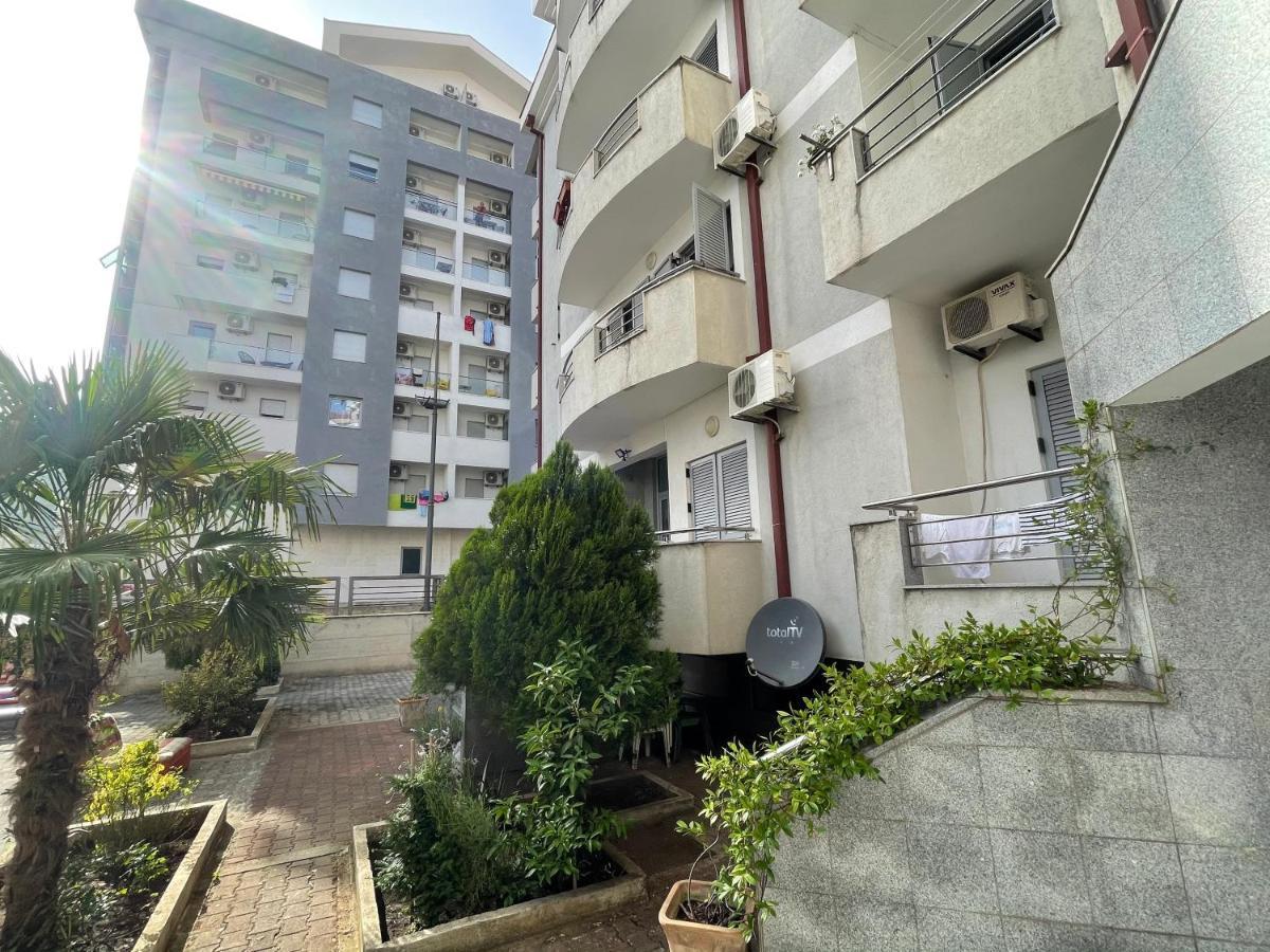 Apartments Zevs Будва Экстерьер фото