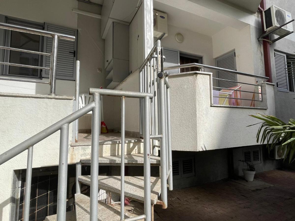 Apartments Zevs Будва Экстерьер фото